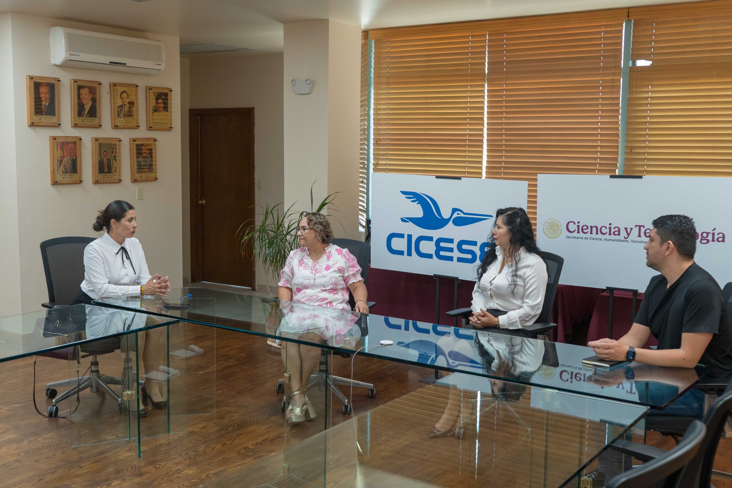Firma de convenio con Universidad Vizcaya-2-2